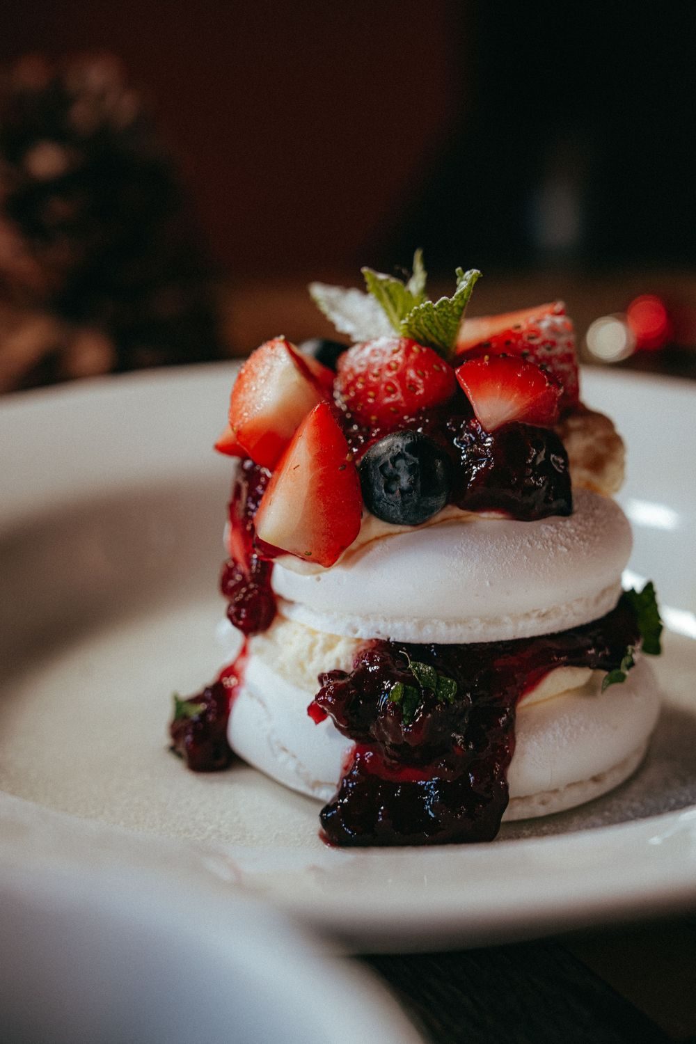Contemporary dining photography